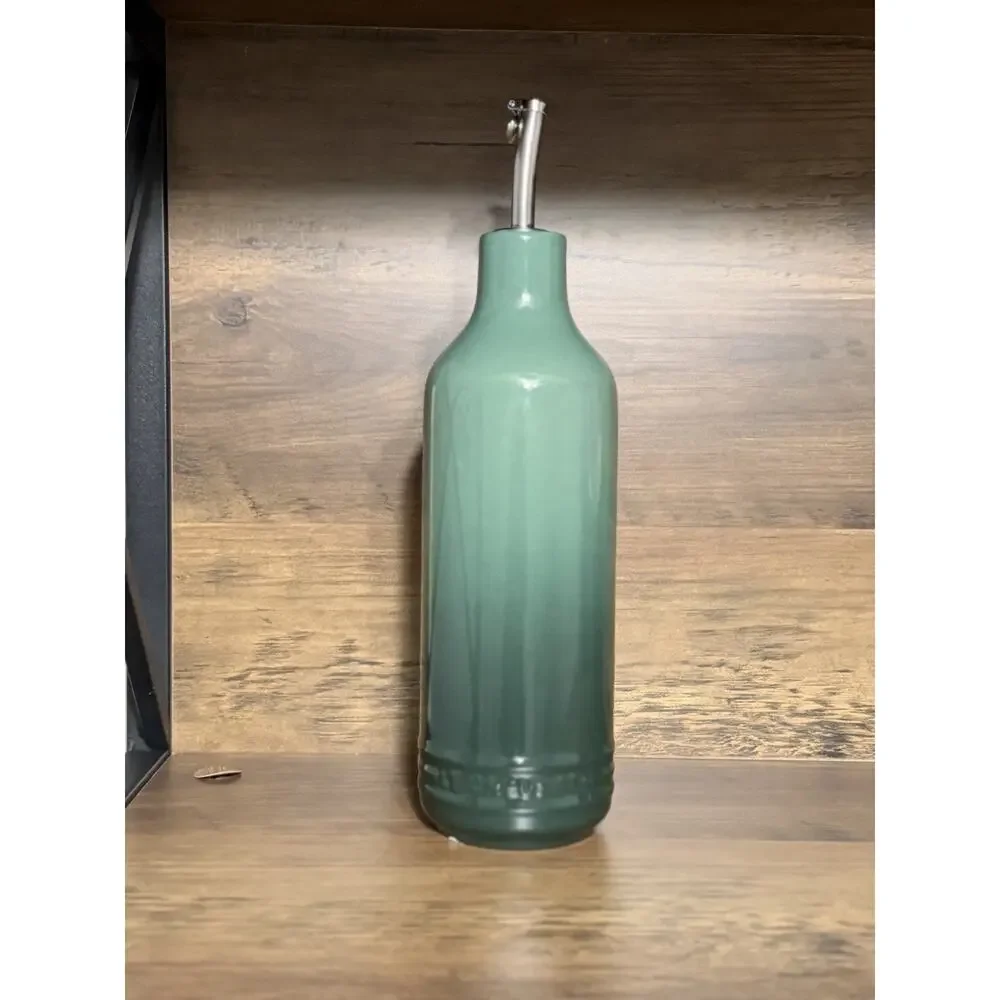 Le Creuset Stoneware Signature Oil Cruet 600ml / 20oz ~ Artichaut, New